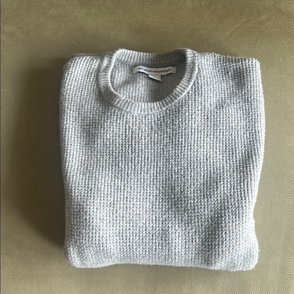 Men's Gray Sweater